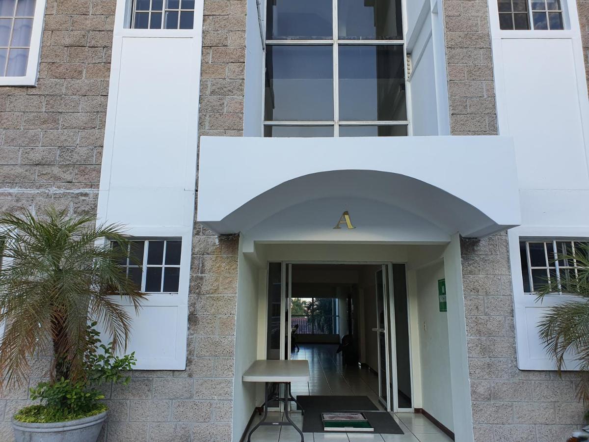 Апартаменти San Benito Flats Wifi 50Mg - 4 Huespedes - Parqueos Сан-Сальвадор Екстер'єр фото