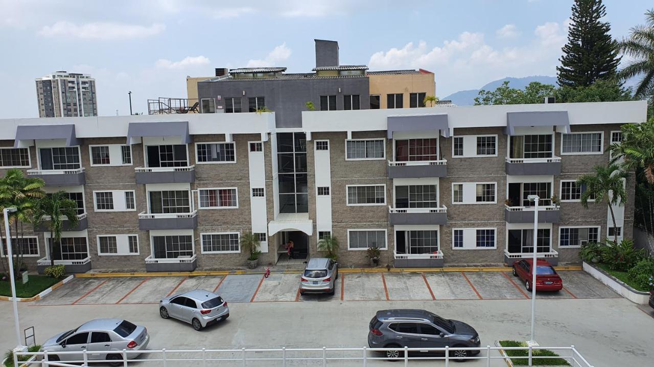 Апартаменти San Benito Flats Wifi 50Mg - 4 Huespedes - Parqueos Сан-Сальвадор Екстер'єр фото