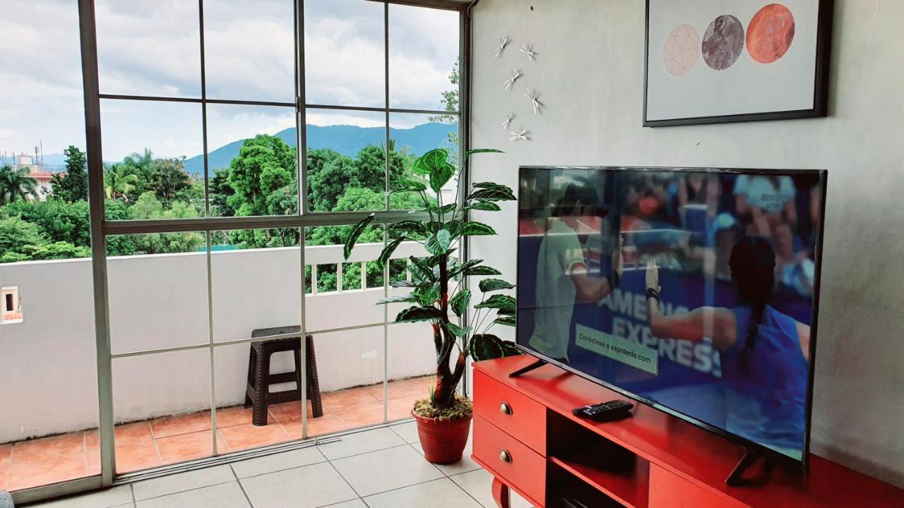 Апартаменти San Benito Flats Wifi 50Mg - 4 Huespedes - Parqueos Сан-Сальвадор Екстер'єр фото